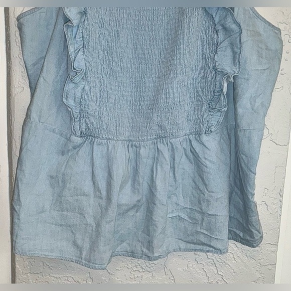 Old Navy Light Blue Ruffle Sleeveless Top (NWOT) - Picture 3 of 9